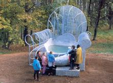 Dennis Oppenheim. Krslas/baseinas